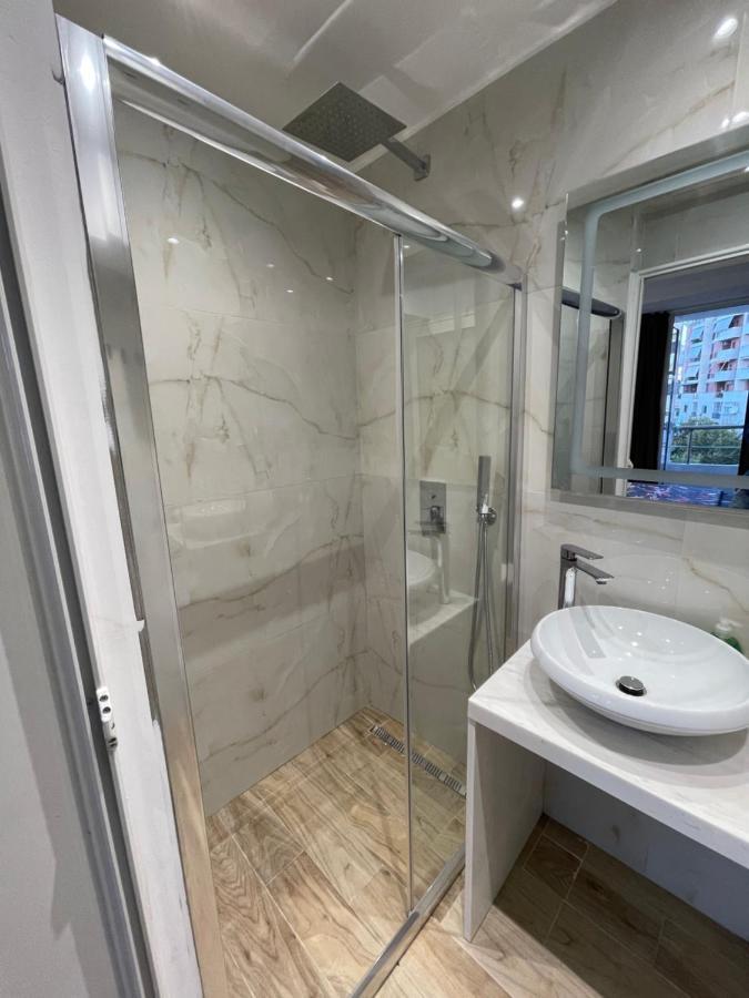 Boutique Central Studio Apartments 地拉那 外观 照片