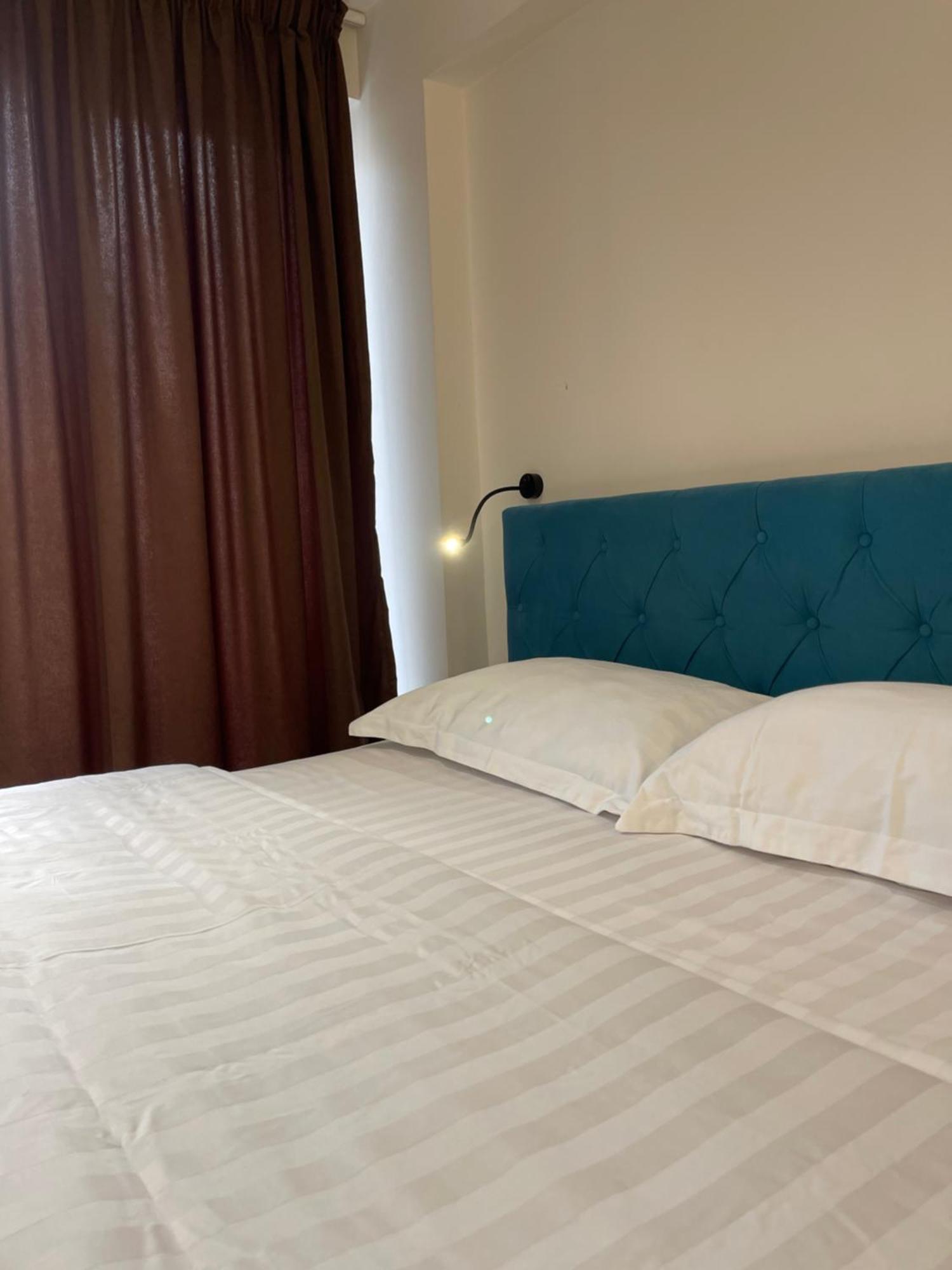 Boutique Central Studio Apartments 地拉那 外观 照片