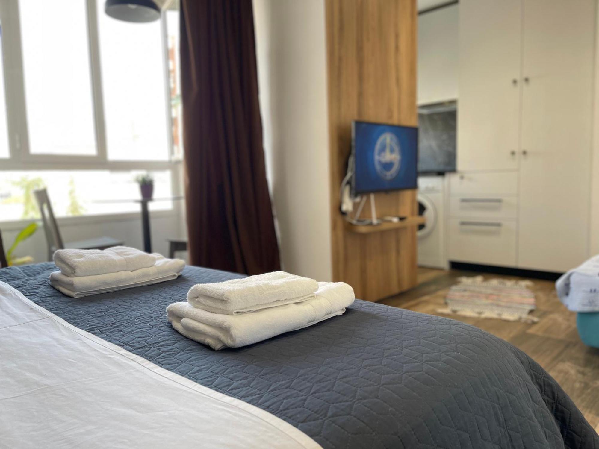Boutique Central Studio Apartments 地拉那 外观 照片