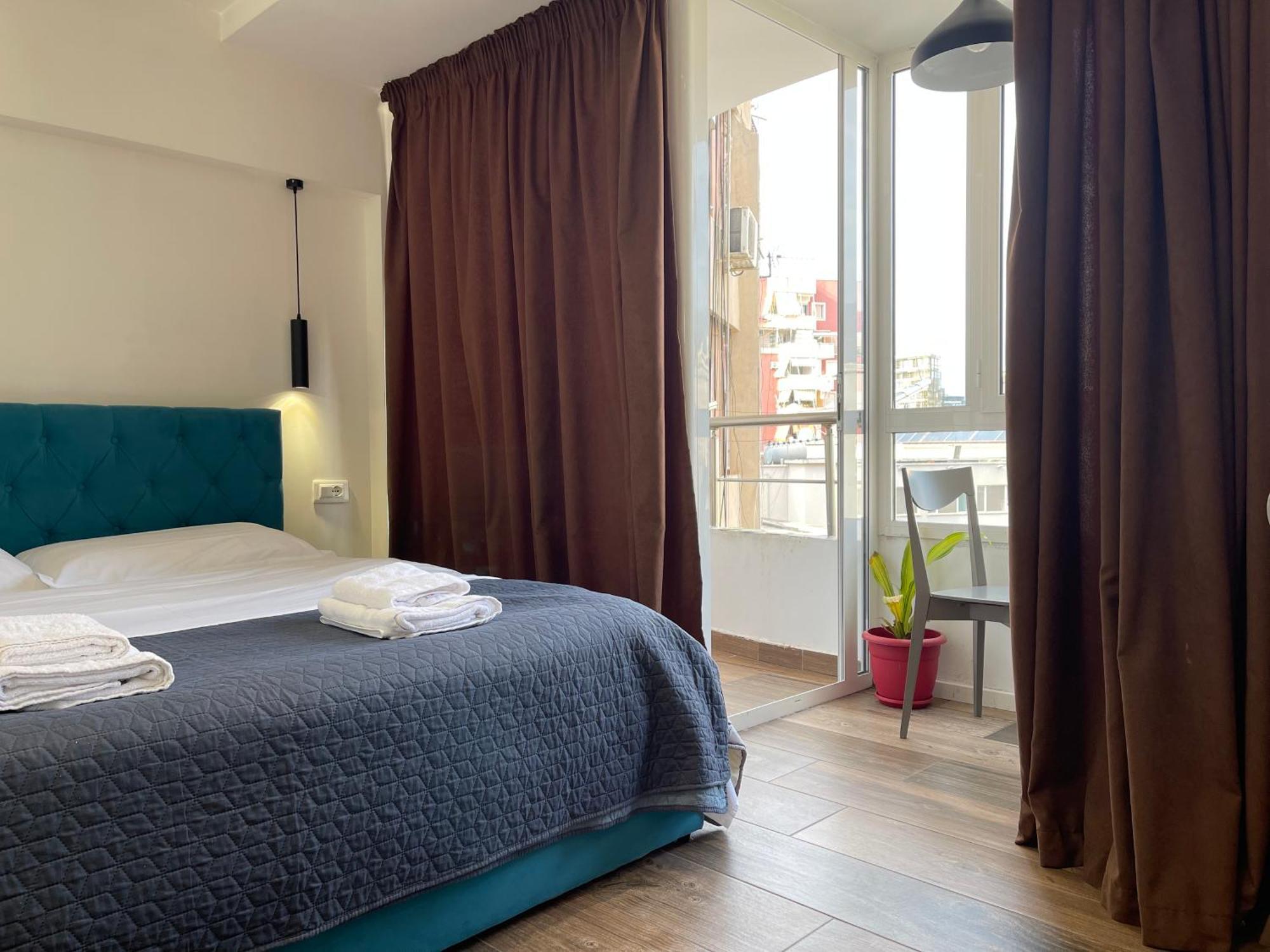 Boutique Central Studio Apartments 地拉那 外观 照片