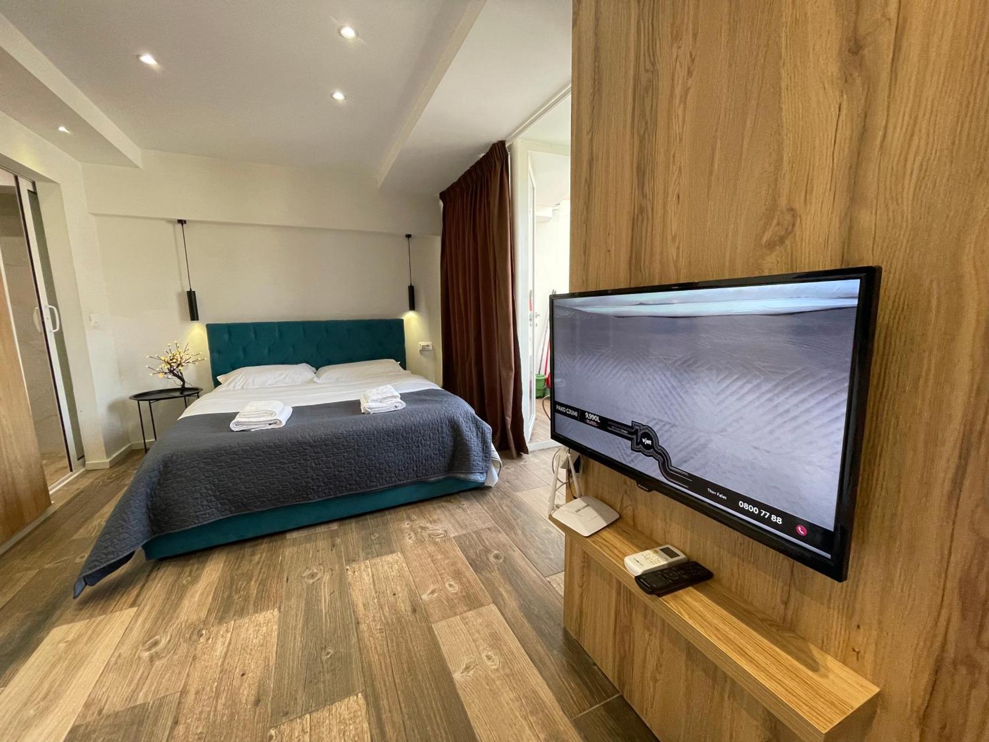 Boutique Central Studio Apartments 地拉那 外观 照片